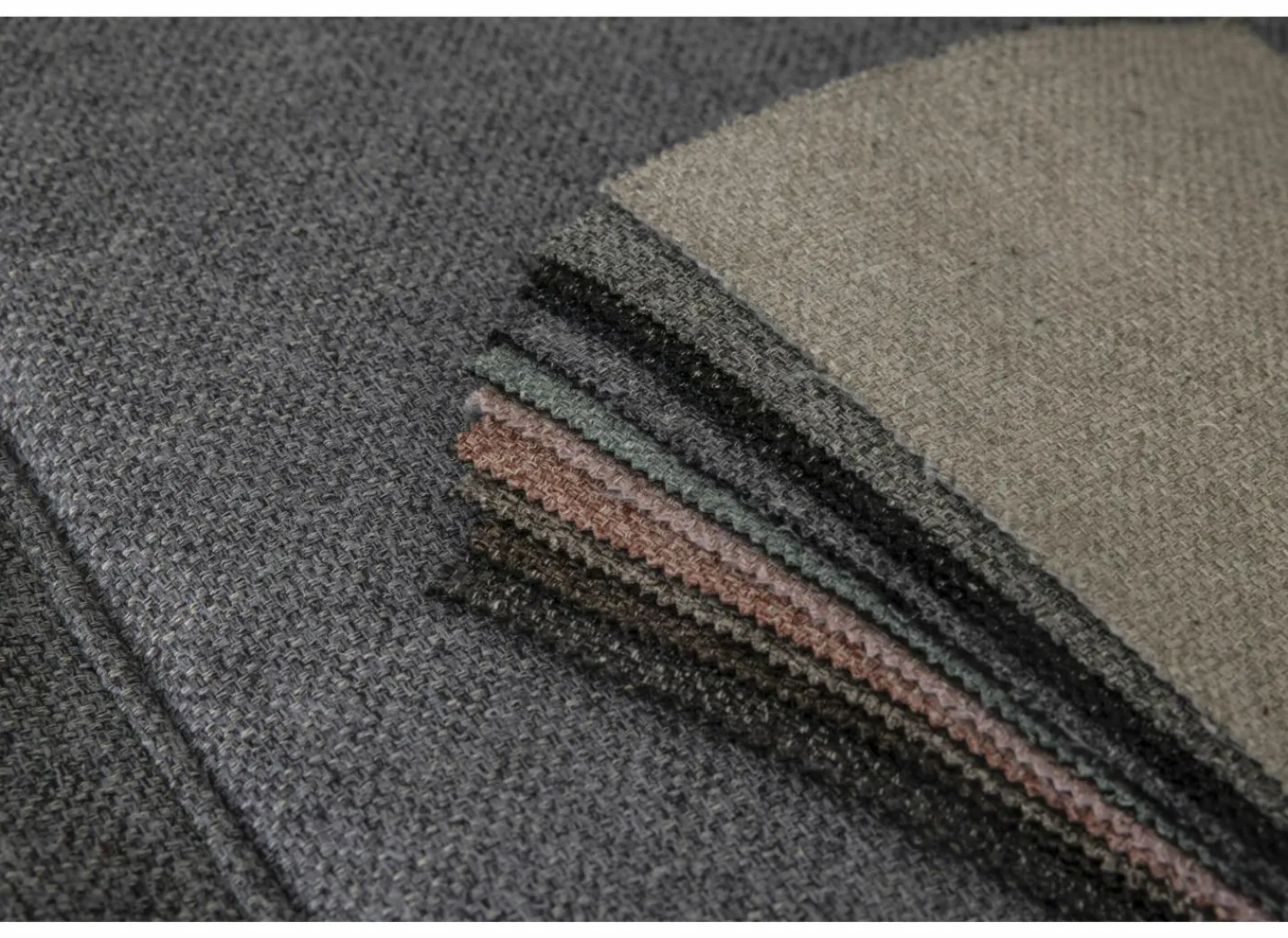 Hoeksalon Milton 302x238cm - stof - castle 153 grijs met relax