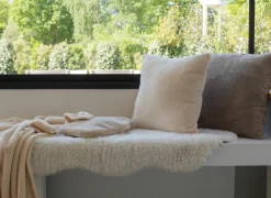 Tiseco Kussen Pippa 45x45cm - flanel - ivoor