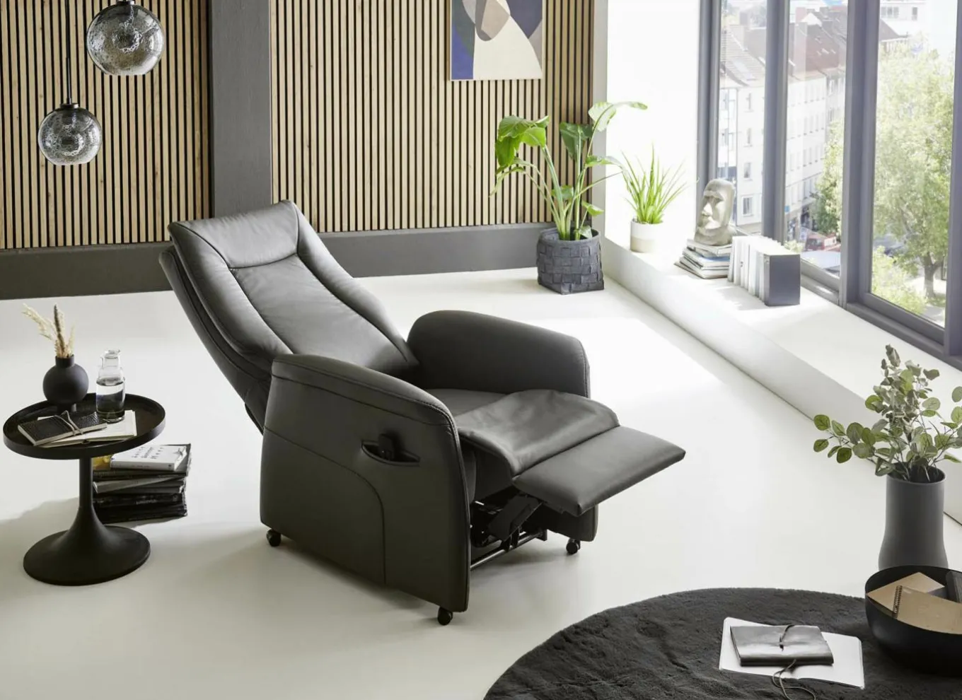 Relaxzetel Hukla elektrisch - leder - antraciet met 2 motoren & extra lange beensteun