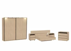 Slaapkamer met bed 140x200cm - kleerkast 242cm - commode 97cm en 2 nachtkastjes